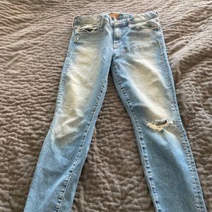 Size 29 - Mother skinny jeans in "Looker" Iconic Fray style